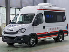 依維柯移動式疫苗接種車，可下鄉(xiāng)鎮(zhèn)